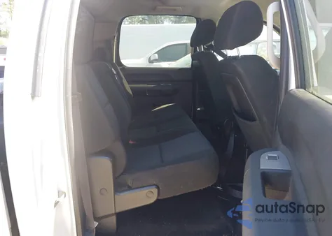 2011 Chevrolet Silverado 1500 Lt from USA, damaged, VIN 3GCPCSE03BG123073